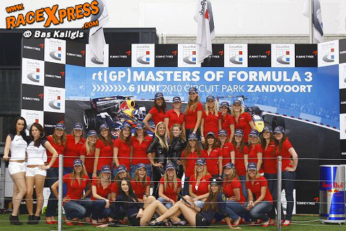 De lekkerste babes van de Masters of Formula 3 + FOTO's